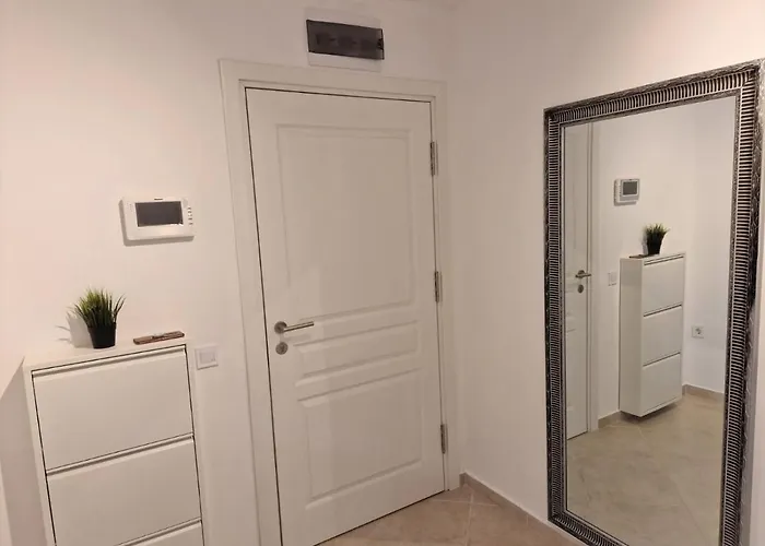 Sensation 1 Aziz Konstantin ve Elena